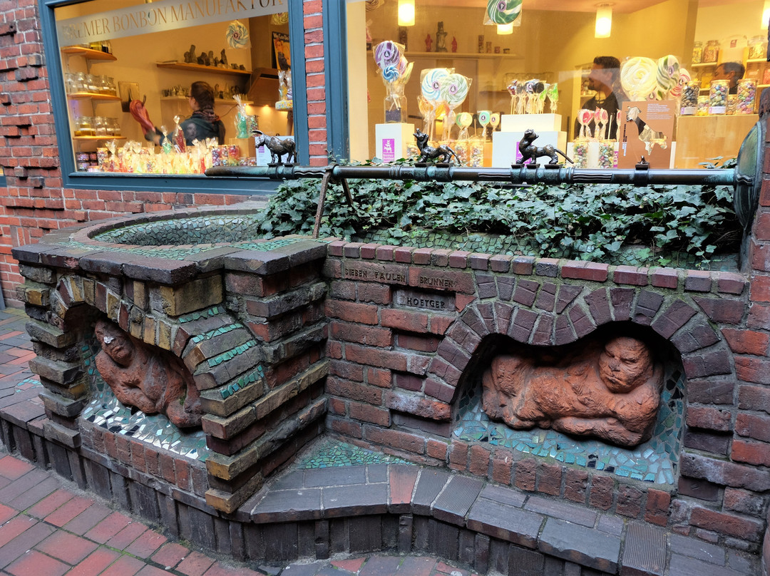 Sieben-faulen-Brunnen-不莱梅必去景点