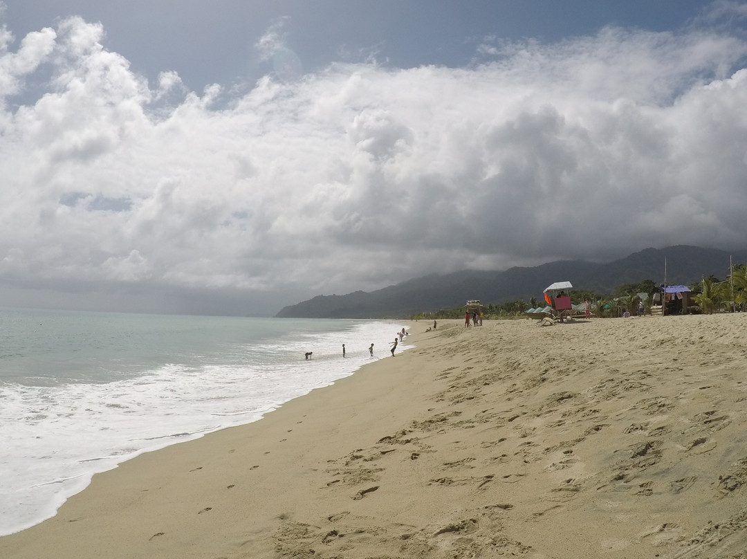 Dinadiawan Beach-Dipaculao必去景点