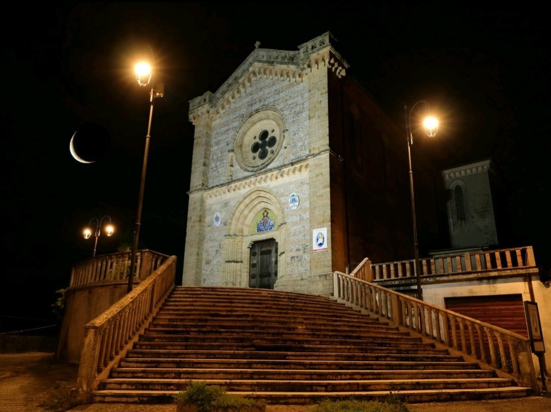 Santuario Santa Maria dell'accoglienza-Mendicino必去景点