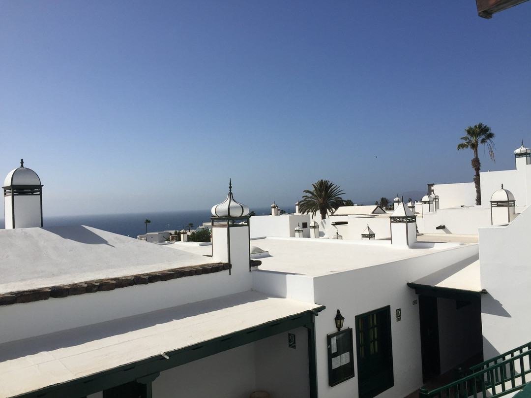 Los Pueblos Apartments主图