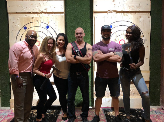 Chops+Hops Axe Throwing Lodge-劳德代尔堡必去景点