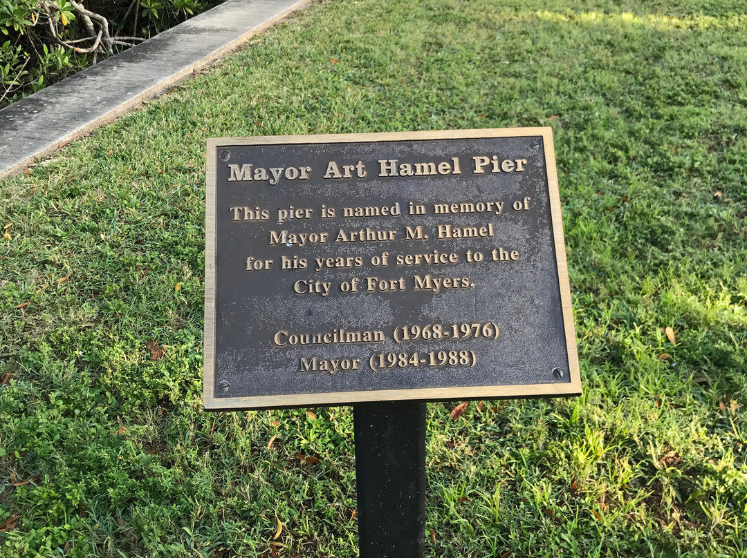 Centennial Park-迈尔斯堡必去景点