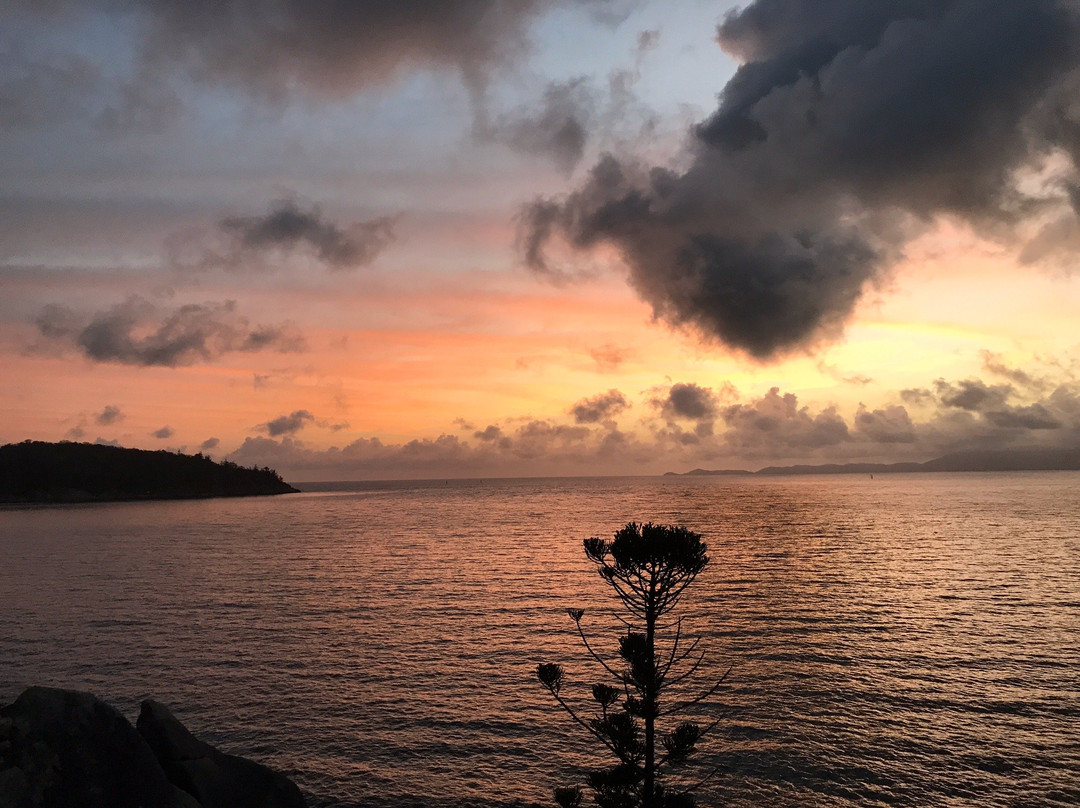 阿卡帝海滩客房酒店主图