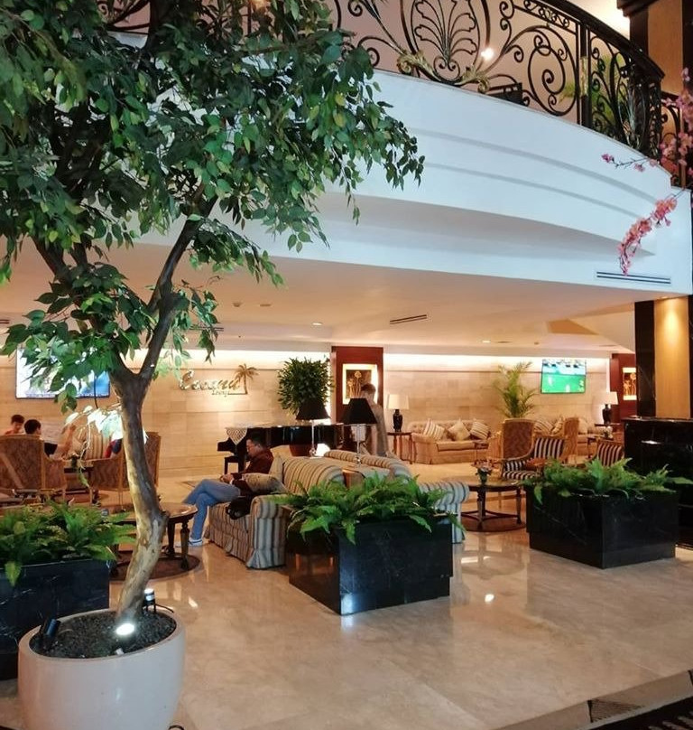 阿斯顿特洛皮卡纳广场酒店主图