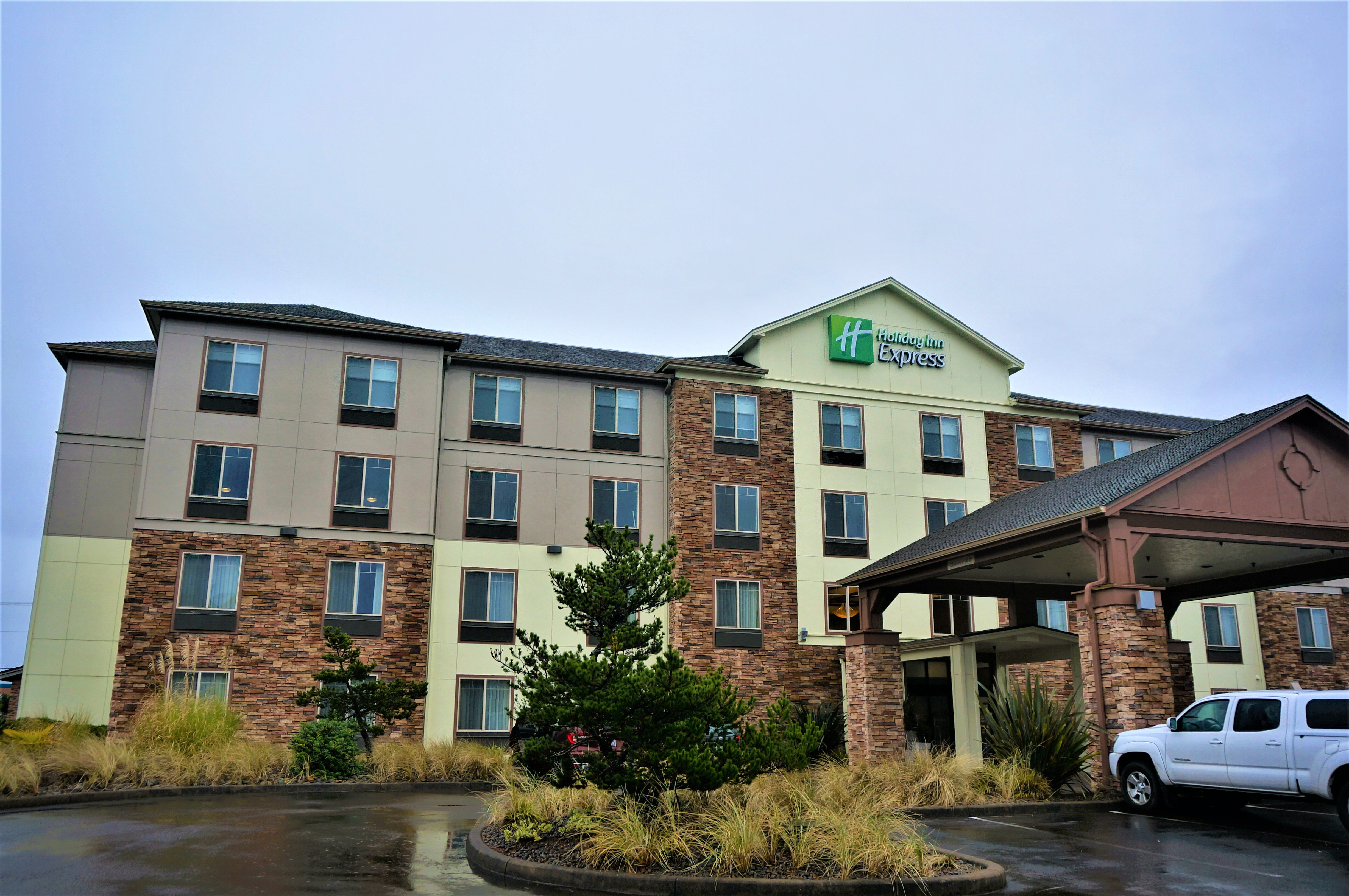 Holiday Inn Express & Suites Newport, an IHG hotel-浴室