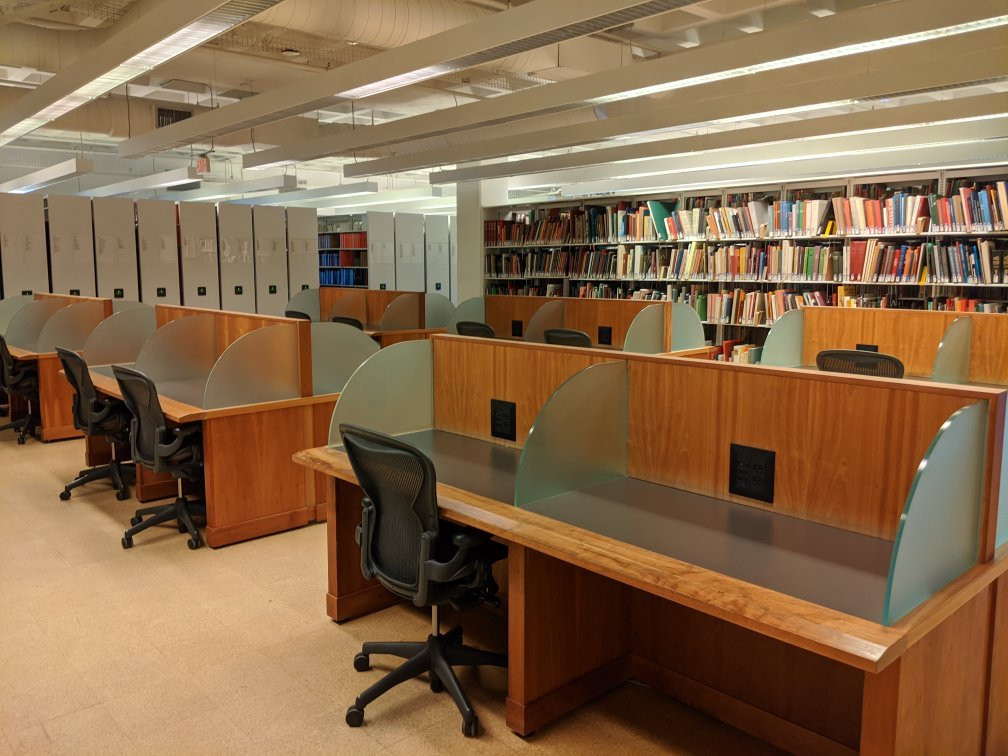 Marlene & Nathan Addlestone Library - College of Charleston-查尔斯顿必去景点