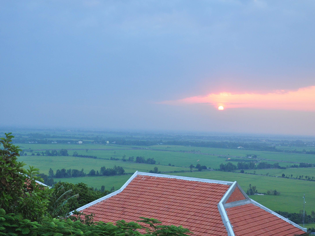 Victoria Nui Sam Lodge主图