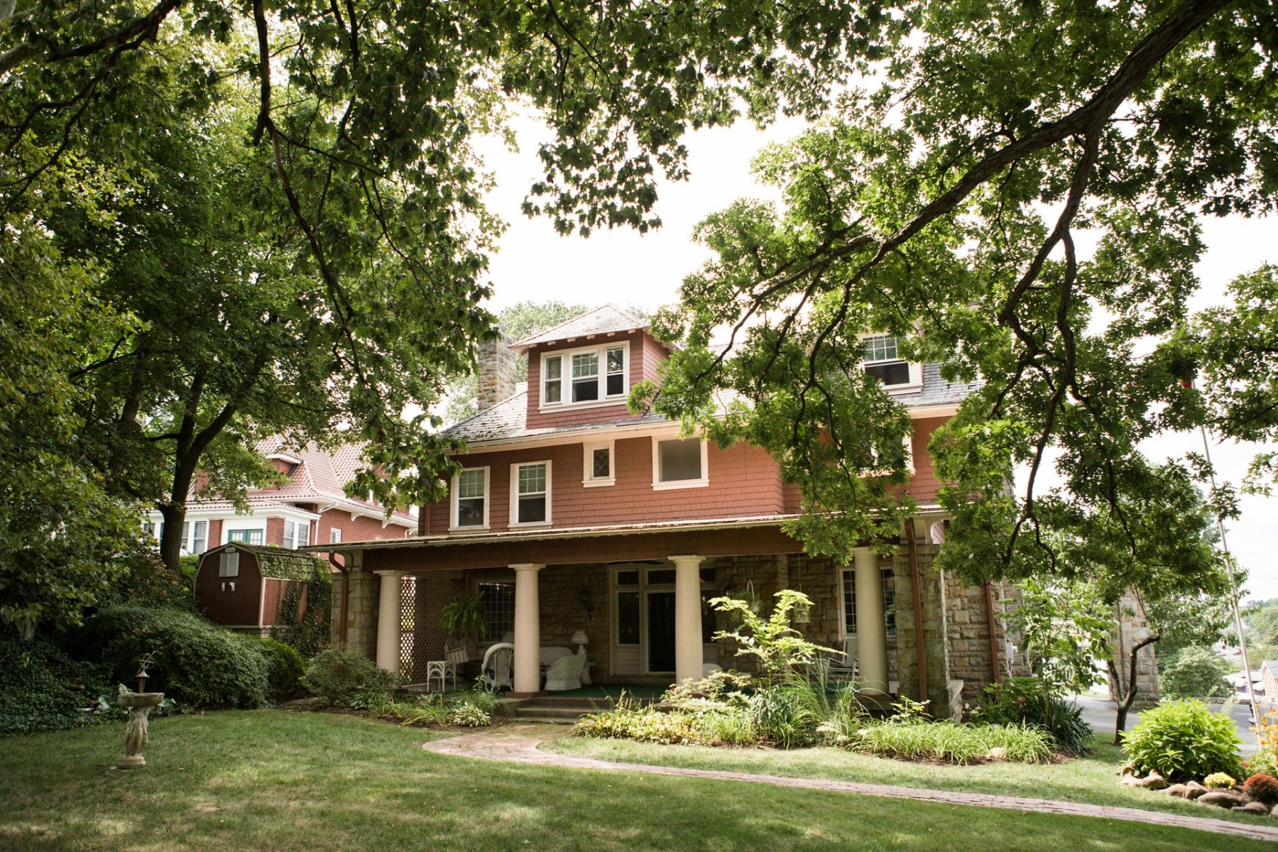 Brownsville Road House: Bed & Breakfast-官方