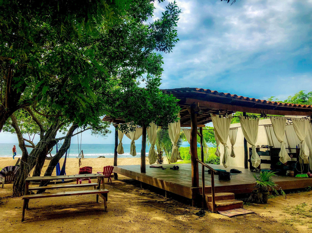 Radiant Heart Yoga & Ceremonial Arts-Troncones必去景点