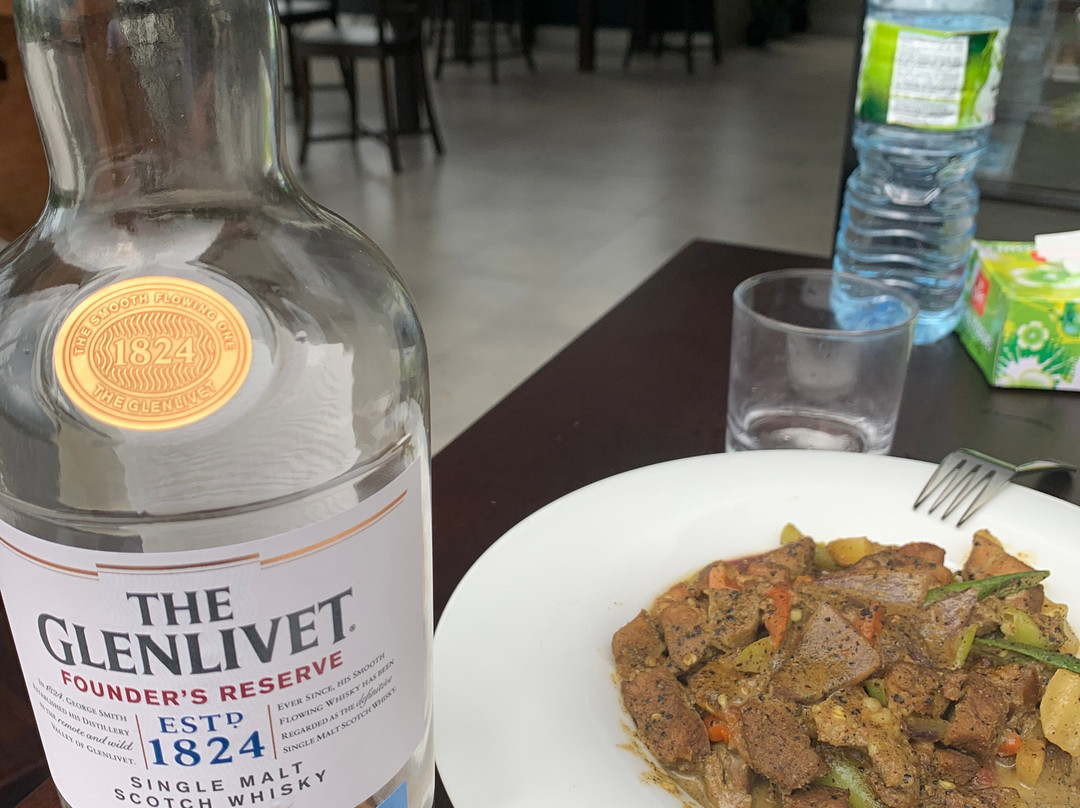 Pine Hill Residence主图