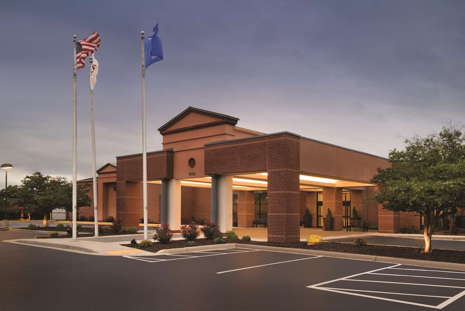 Doubletree By Hilton Milwaukee - Brookfield-官方