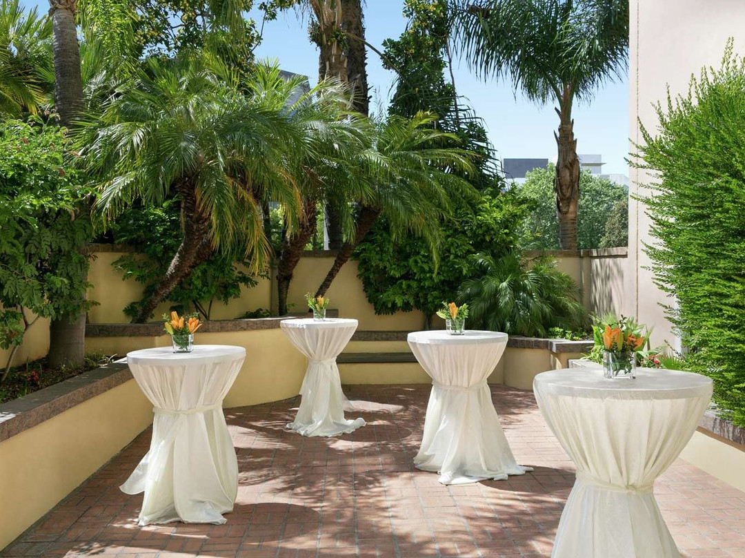 Embassy Suites by Hilton Los Angeles Downey主图