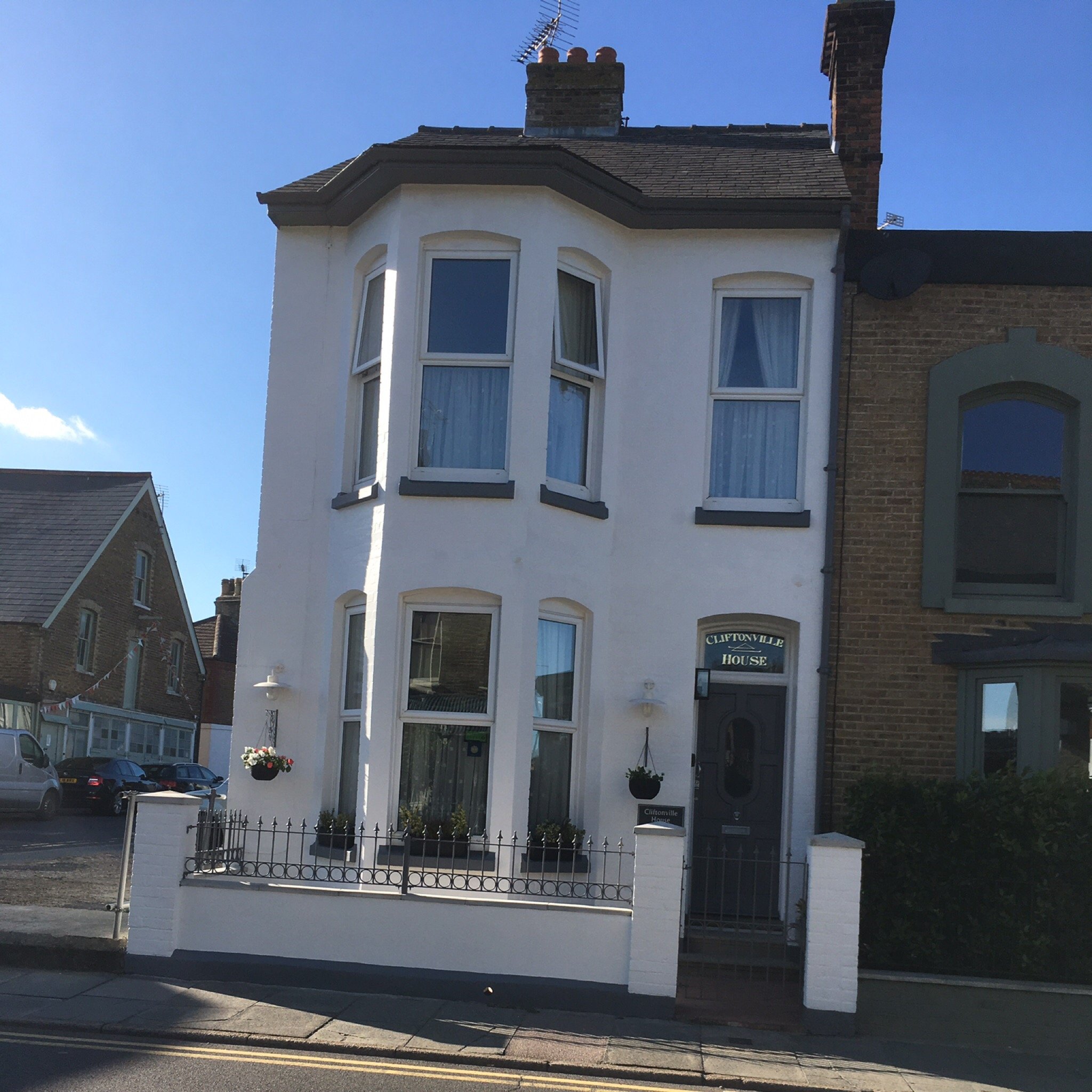 Cliftonville House-官方