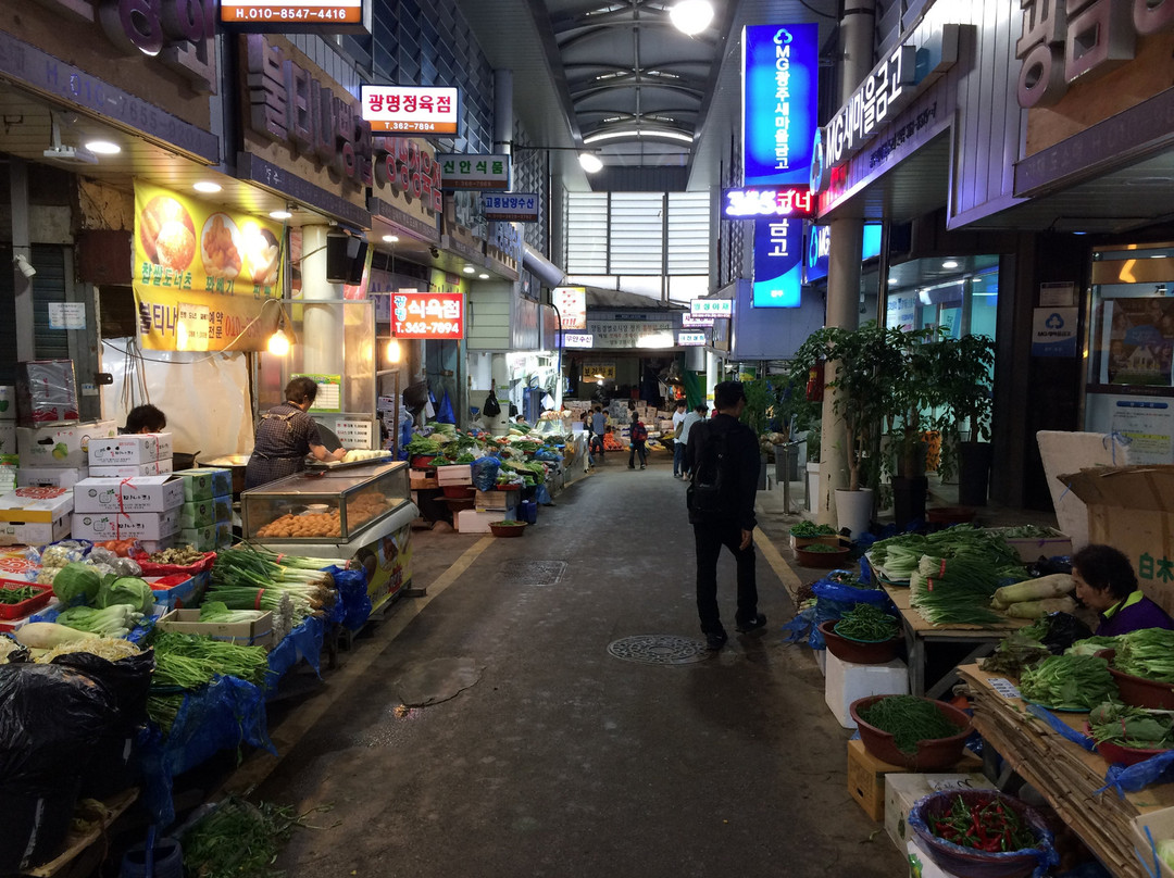 Yangdong Market景点图片