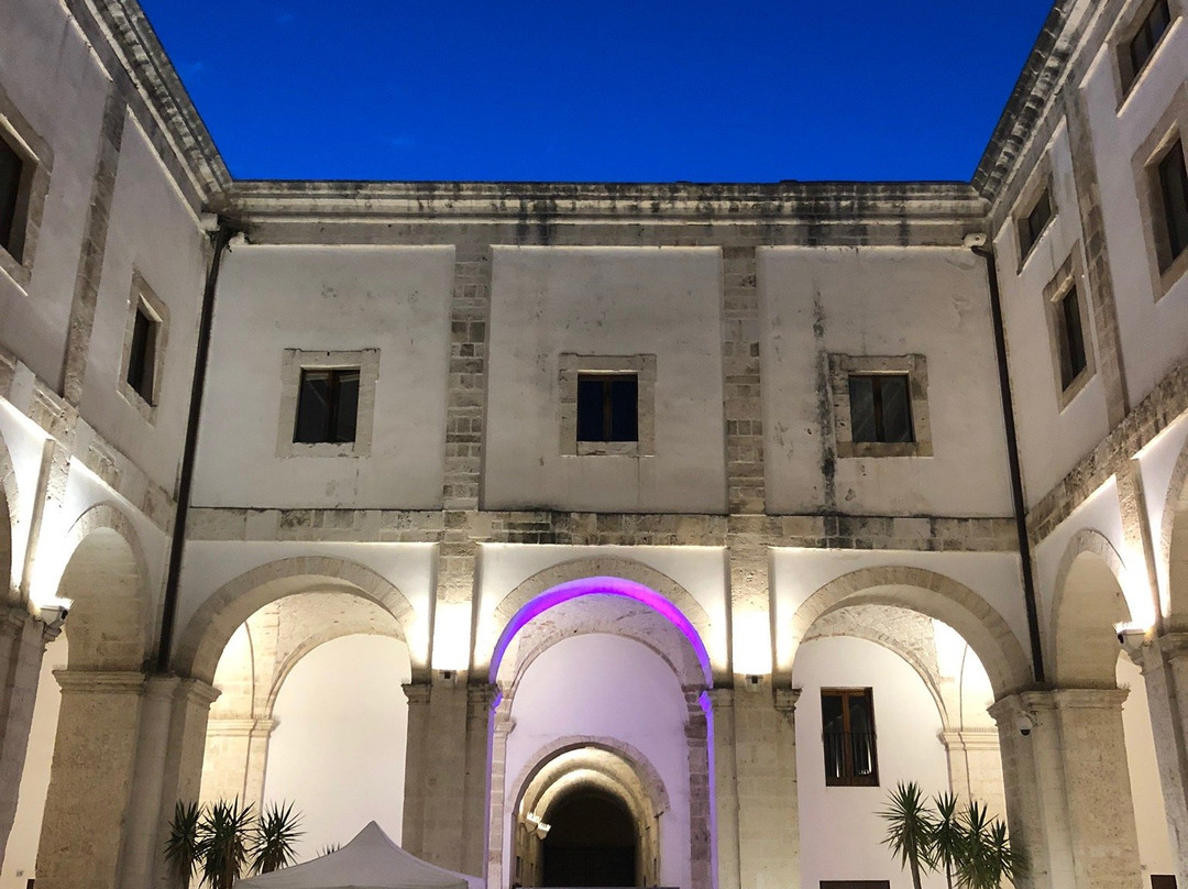 Palazzo del Municipio-奥斯图尼必去景点