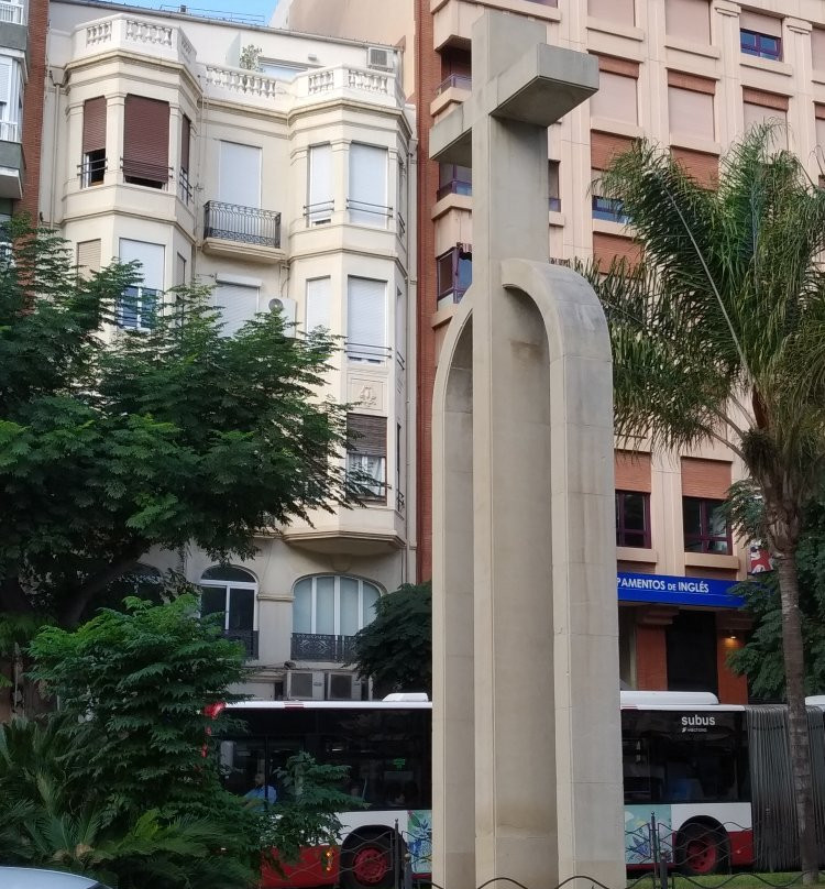 Cruz de los Caídos景点图片