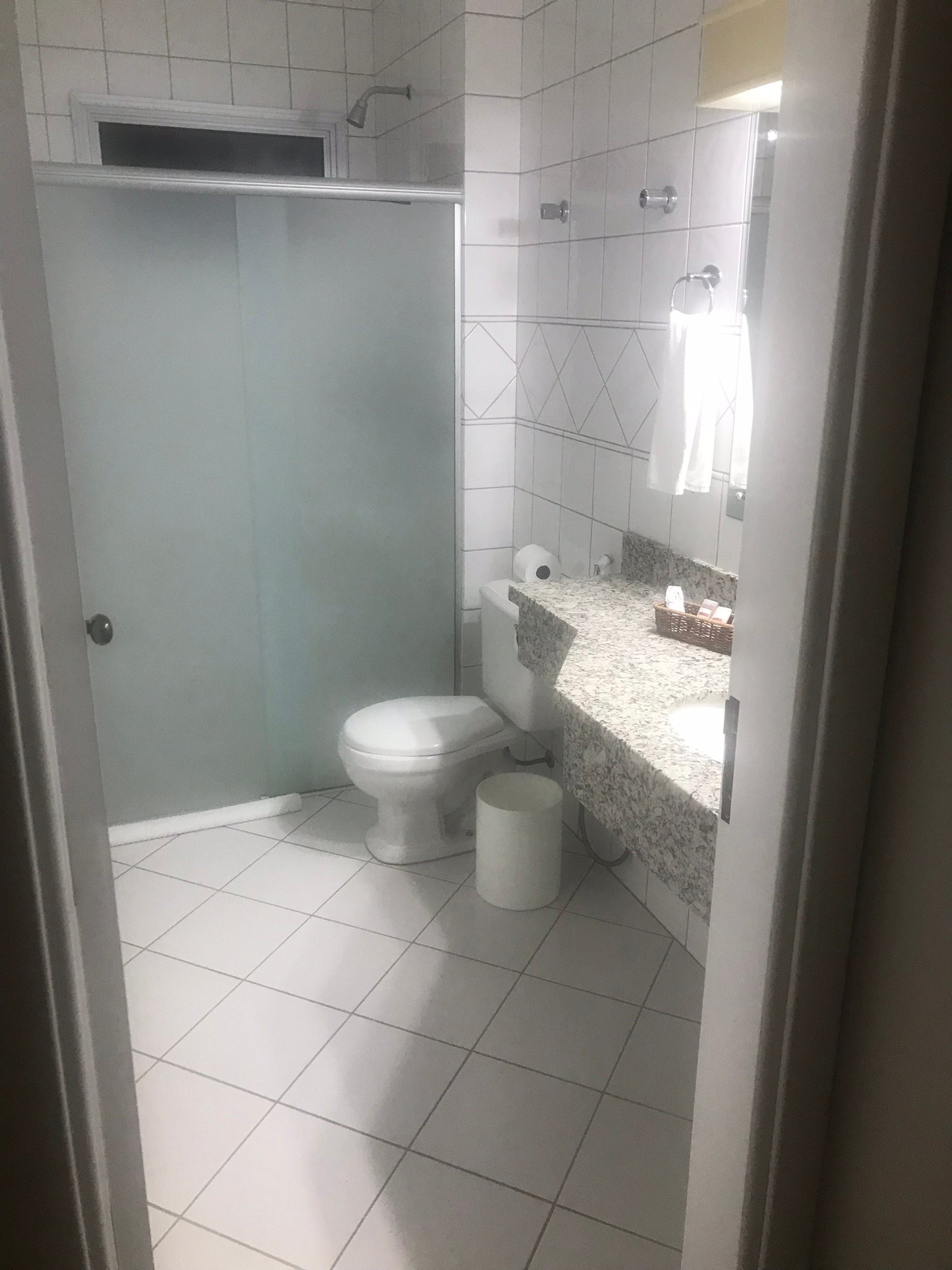 JR Hotel Marilia-浴室