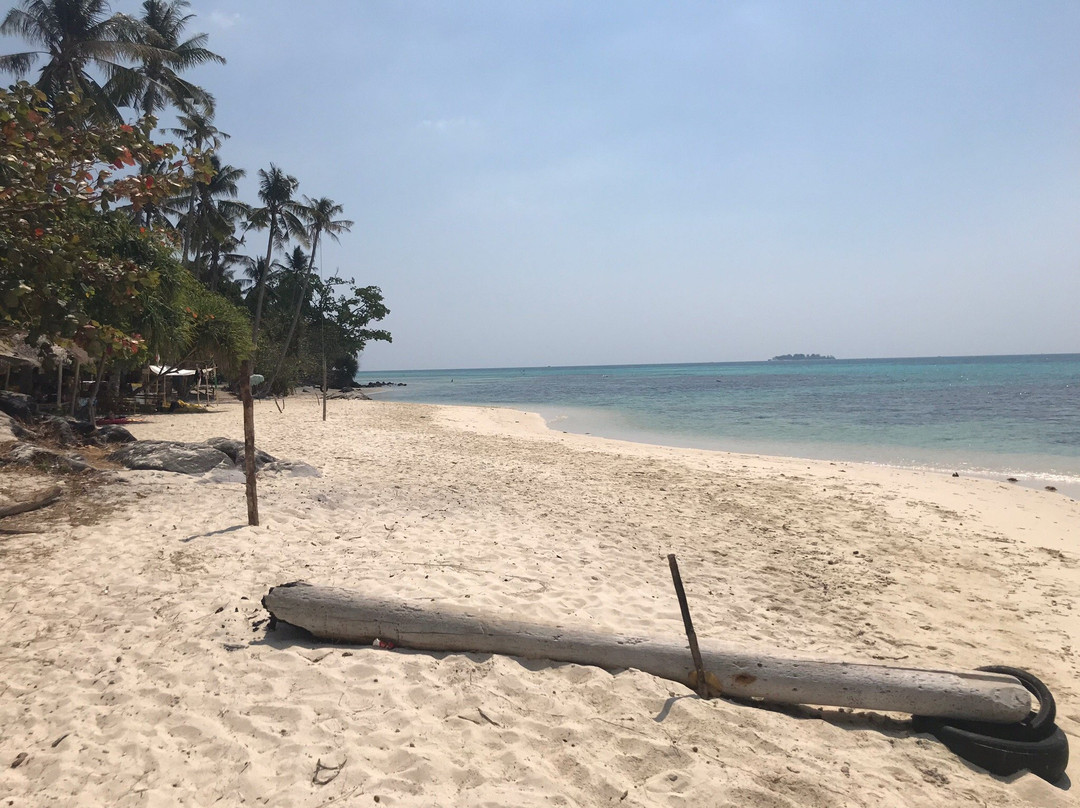 Tanjung Gelam Beach-卡里蒙加瓦必去景点