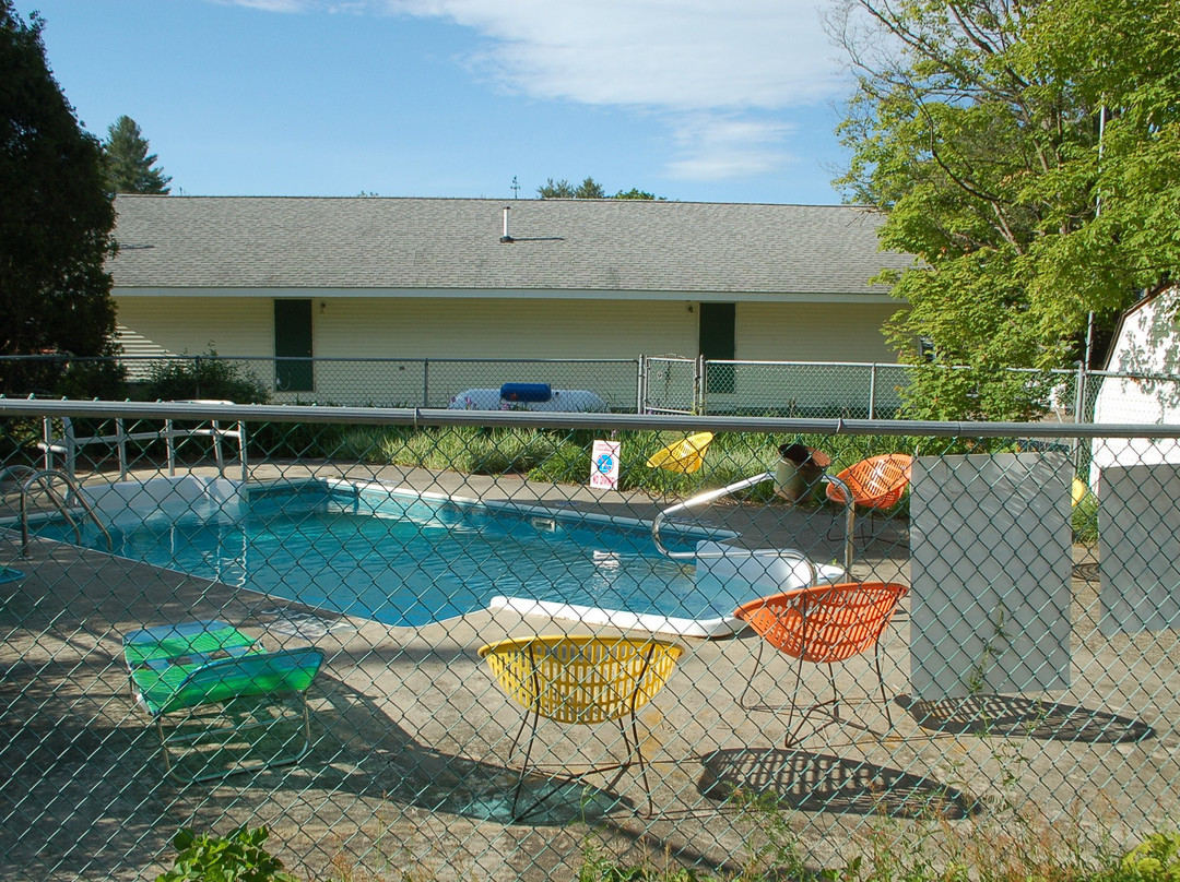 Maple Leaf Motel主图