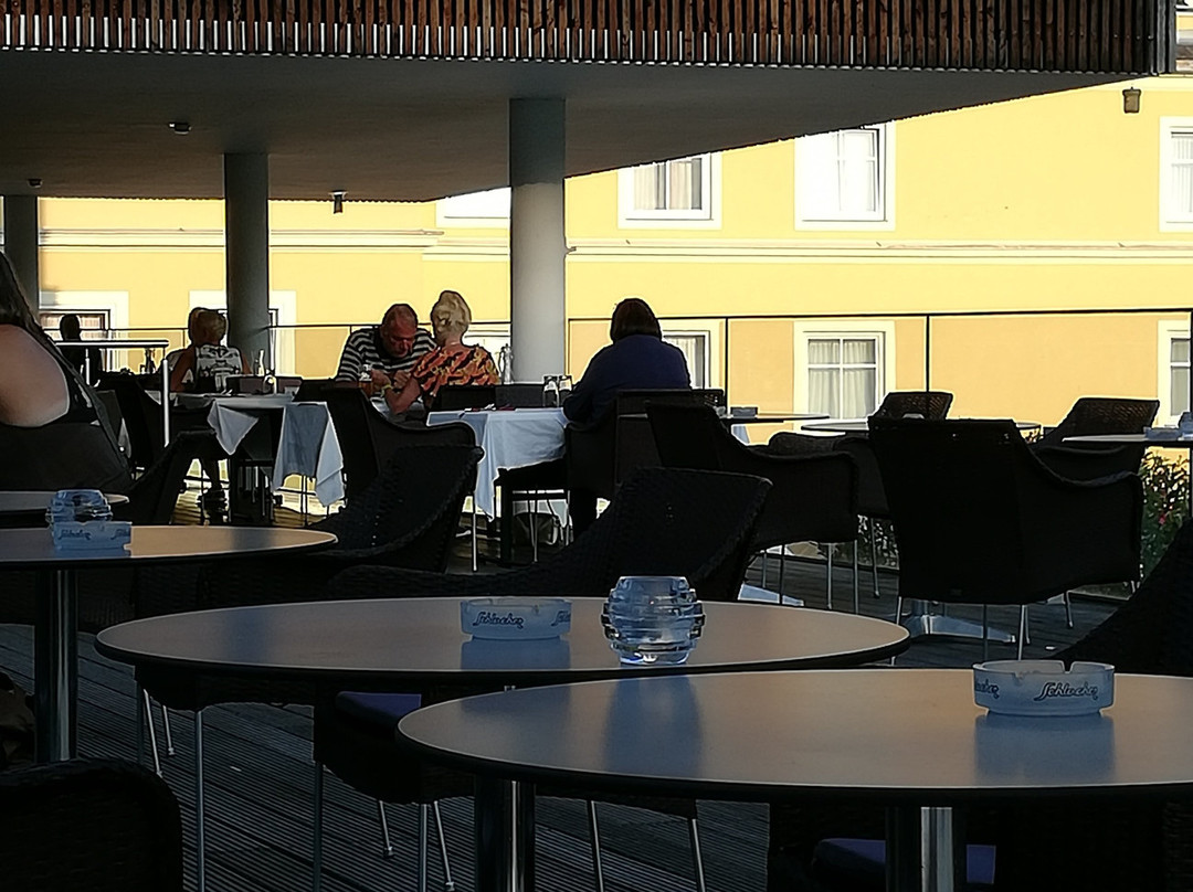 Das Kurhaus Bad Gleichenberg主图