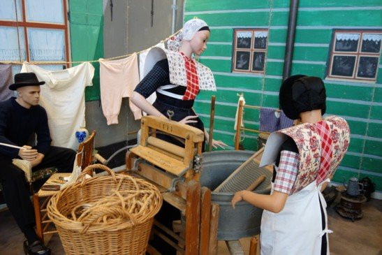 Klederdracht- en Visserijmuseum-斯帕肯堡必去景点