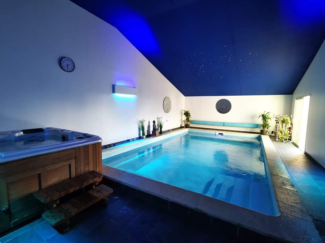 Le Miroir Des Etoiles主图