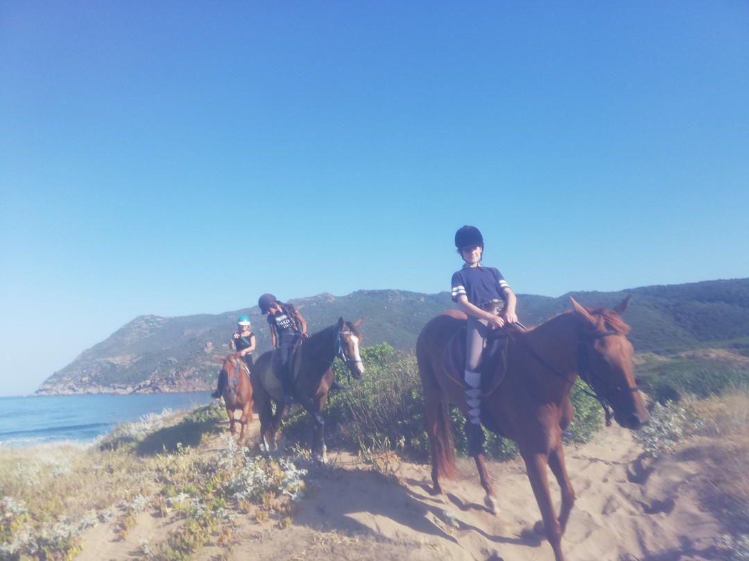 Maneggio Baratz-萨萨里省必去景点