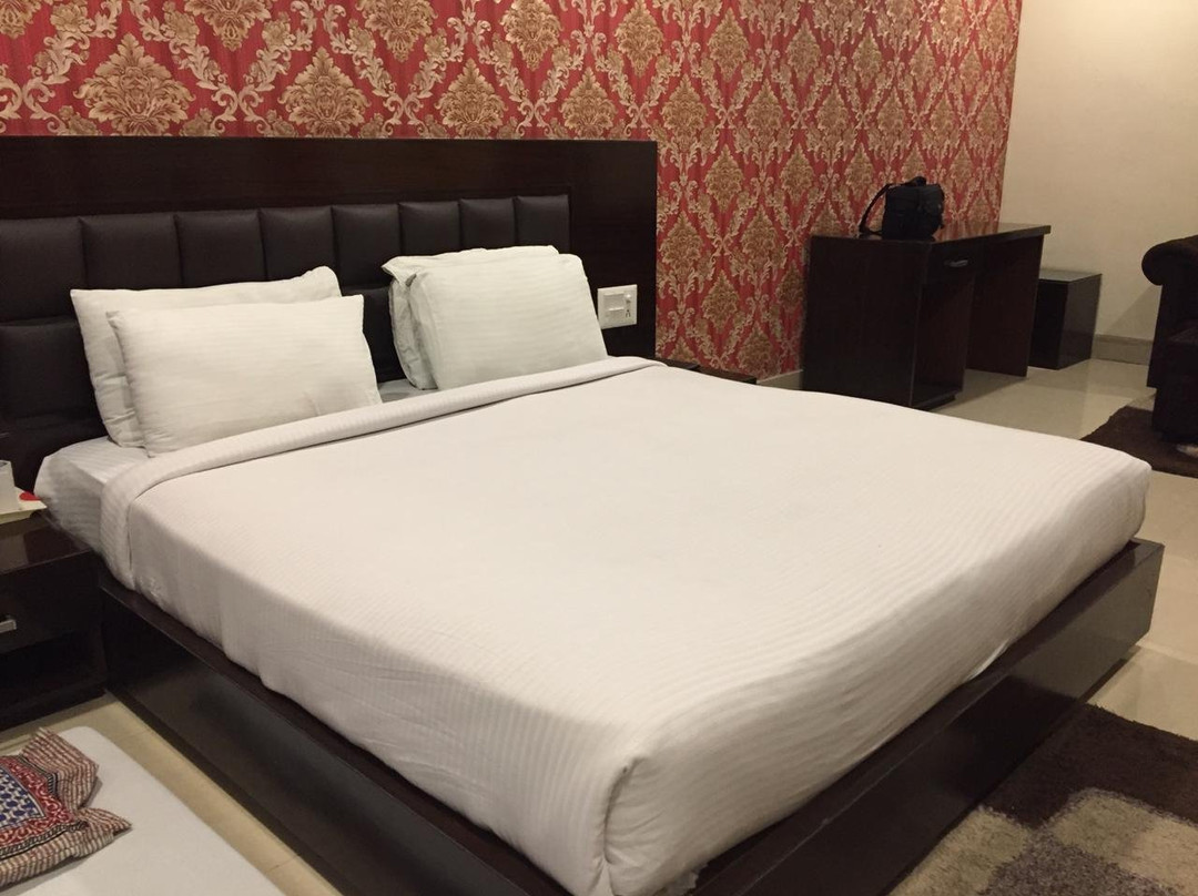 Hotel Central Point International主图