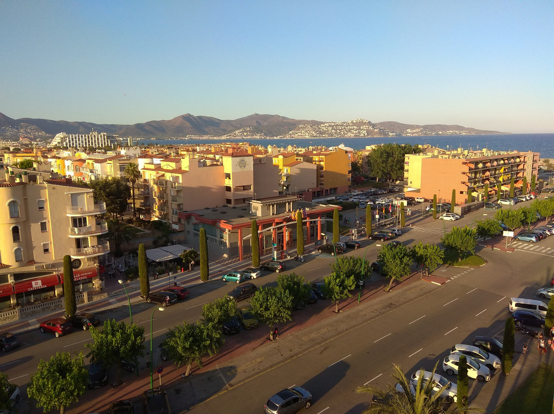 Xon's Platja Hotel主图