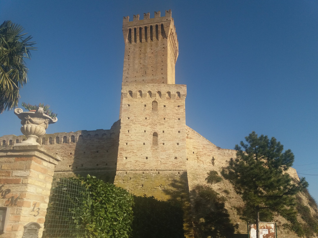 Castello di Montefiore-Recanati必去景点