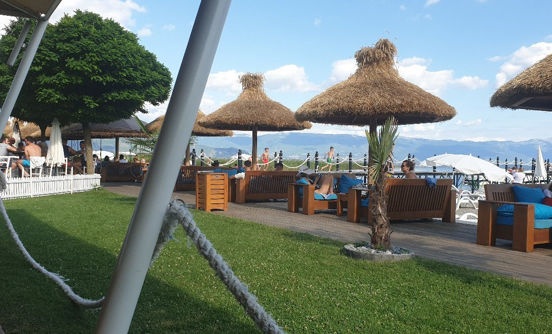 Versus Beach Bar-Struga必去景点