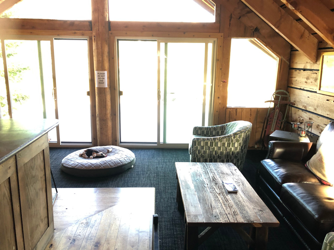 Teton Teepee Lodge主图