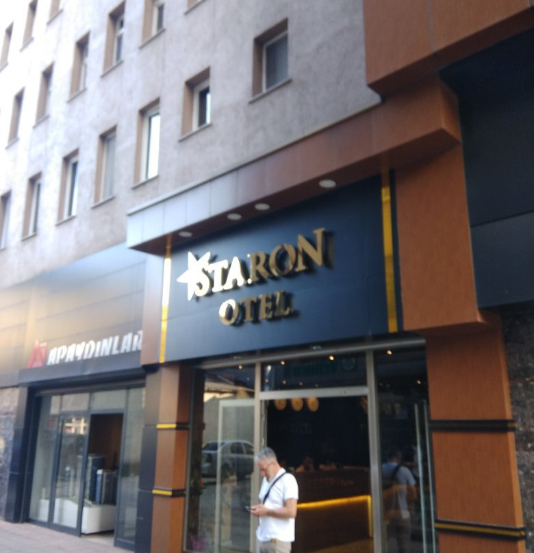 Staron Otel主图