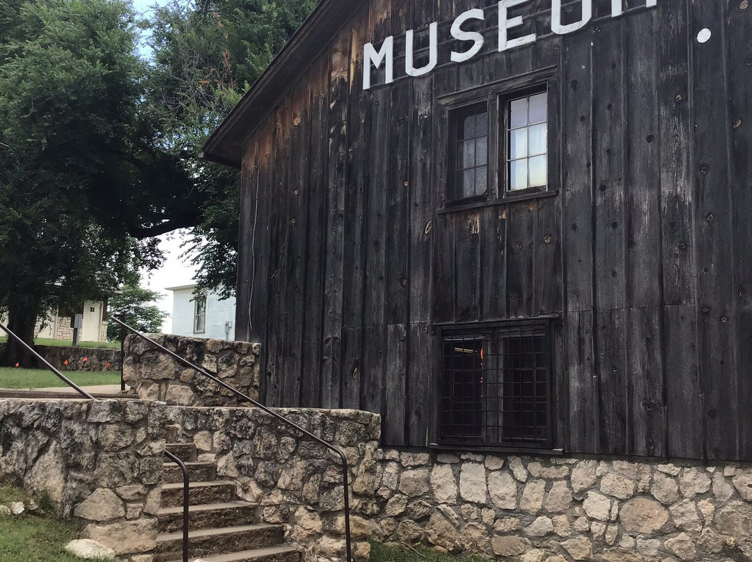 Dalton Gang Hideout-Meade必去景点