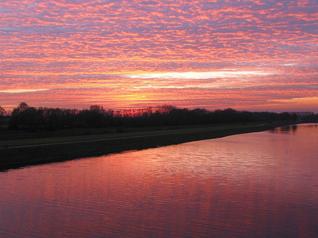 Canal Hensies-Pommeroeul-Hensies必去景点