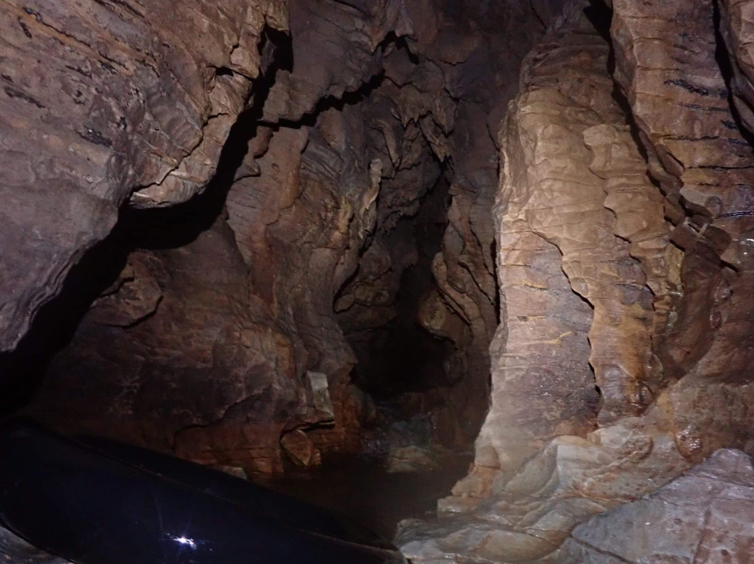 Headfirst Travel - Waitomo Wanderer-怀托摩洞穴必去景点