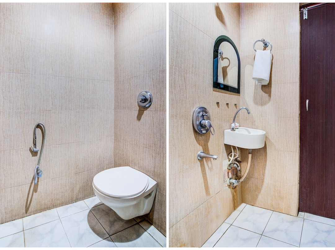 OYO 7239 Hotel Aditya主图