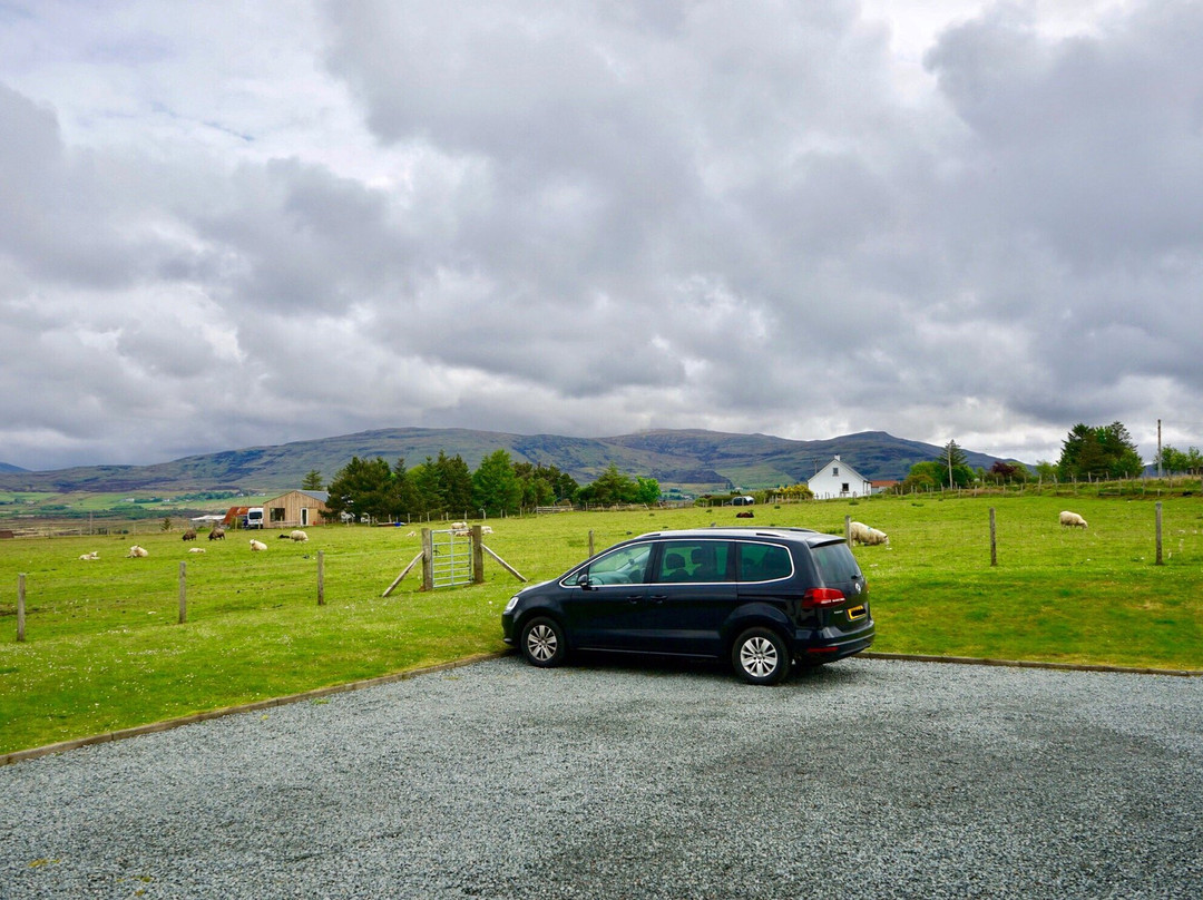 House on the Falls主图