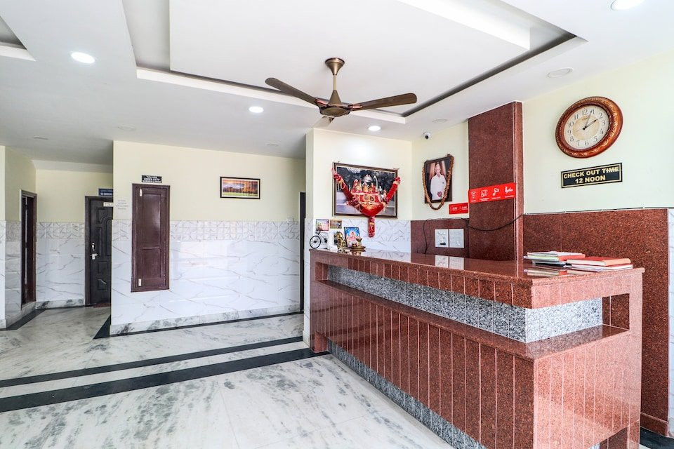 OYO 18857 Hotel Dev Bhoomi主图