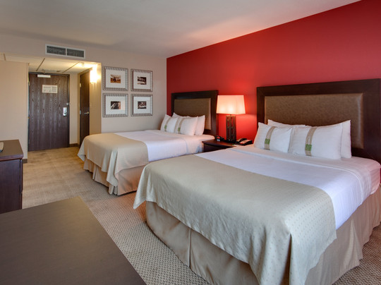 Holiday Inn & Suites Bakersfield By IHG主图