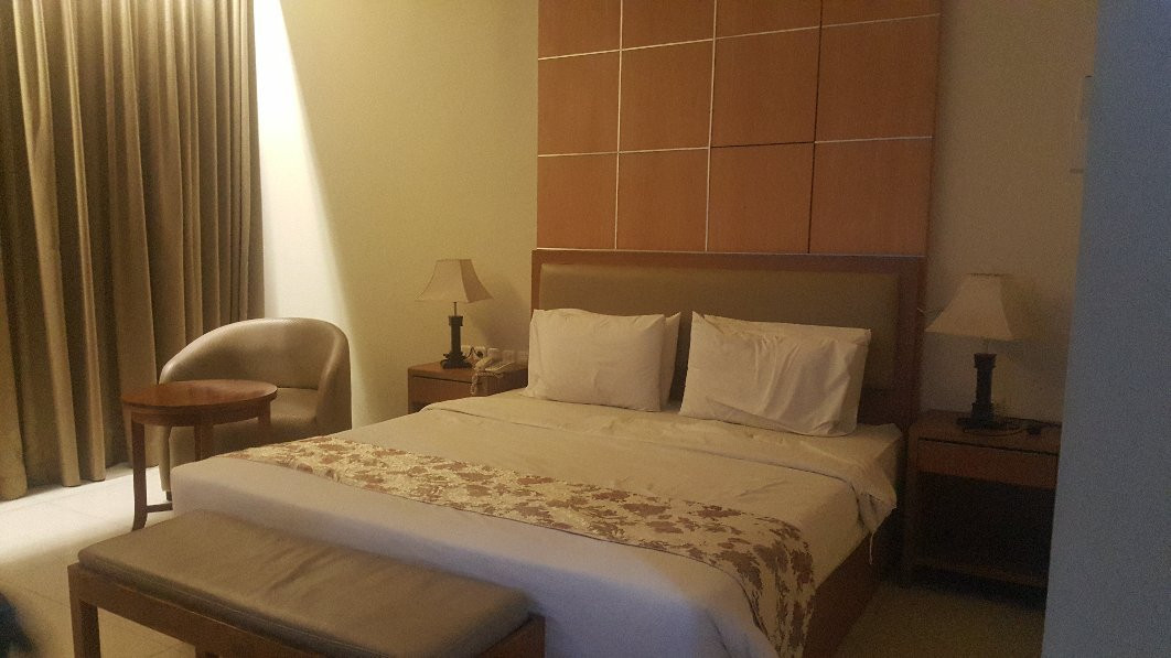 Grand Ussu Hotel & Convention主图