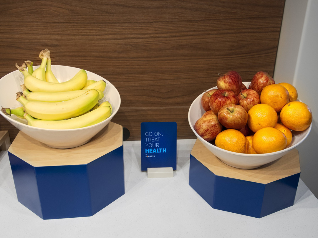 Holiday Inn Express & Suites Johnstown By IHG主图