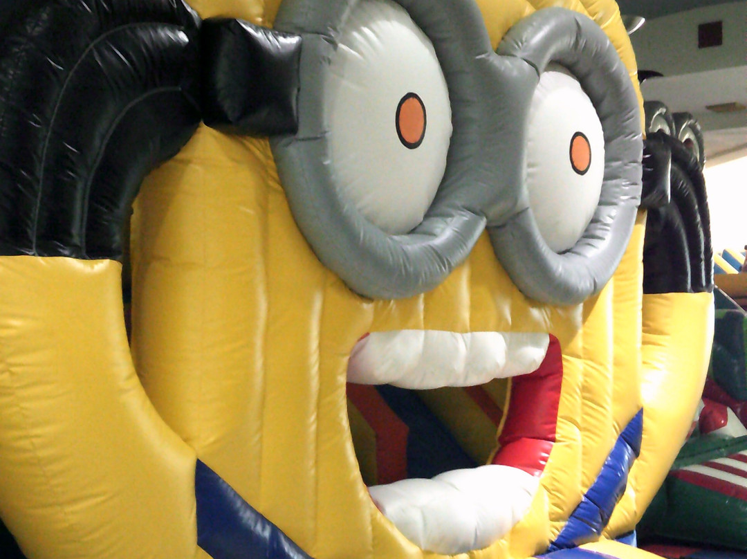 The Dinosaur Playground Bounce House-莱克威尔士必去景点