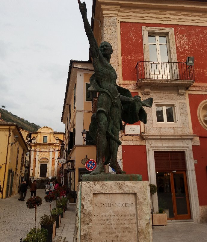 Monumento a Marco Tullio Cicerone景点图片