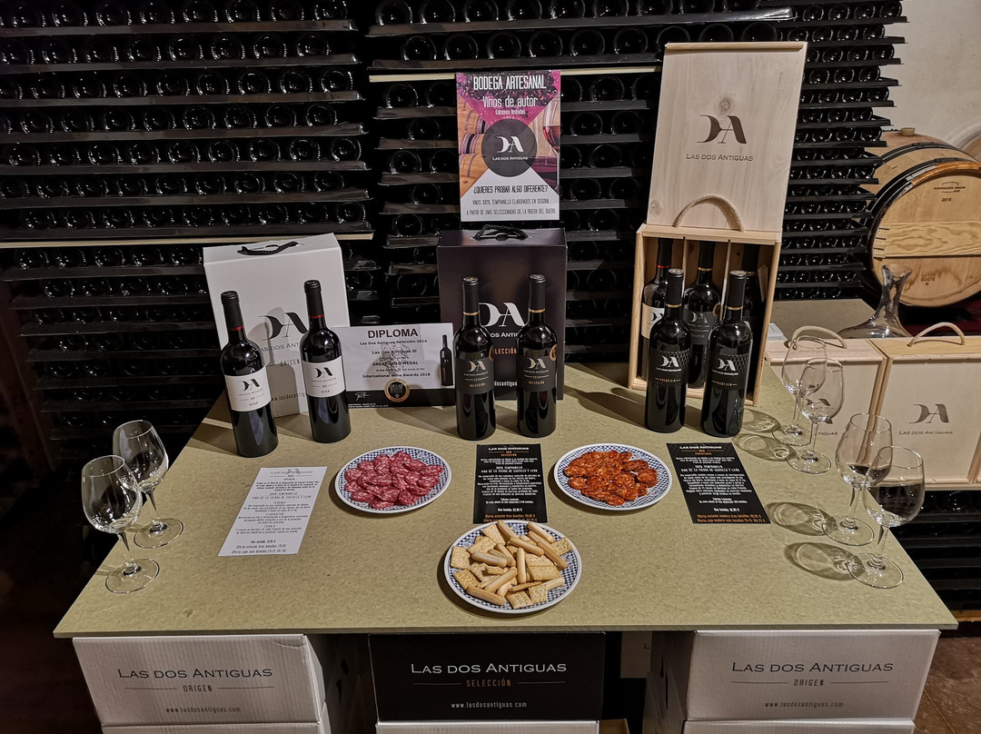 Las Dos Antiguas-Navas de Oro必去景点