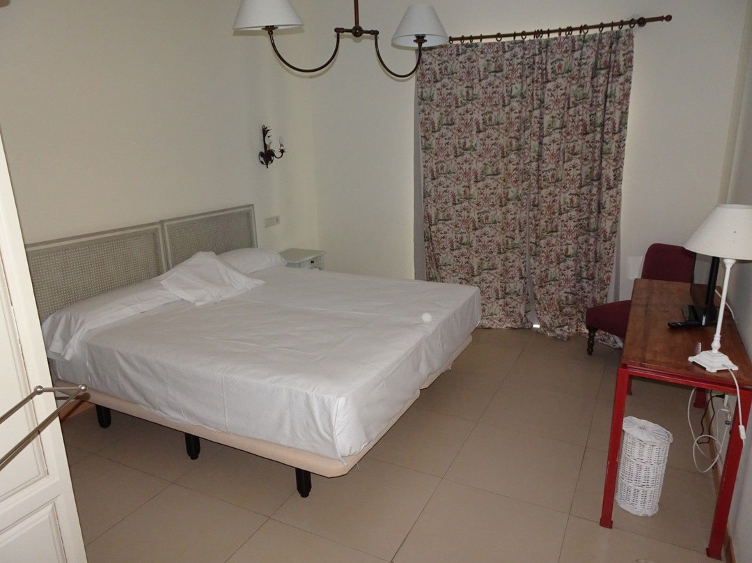 San Adrian酒店住宿-马尔西利亚别墅酒店