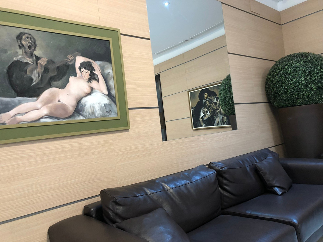 丰塔纳广场酒店主图