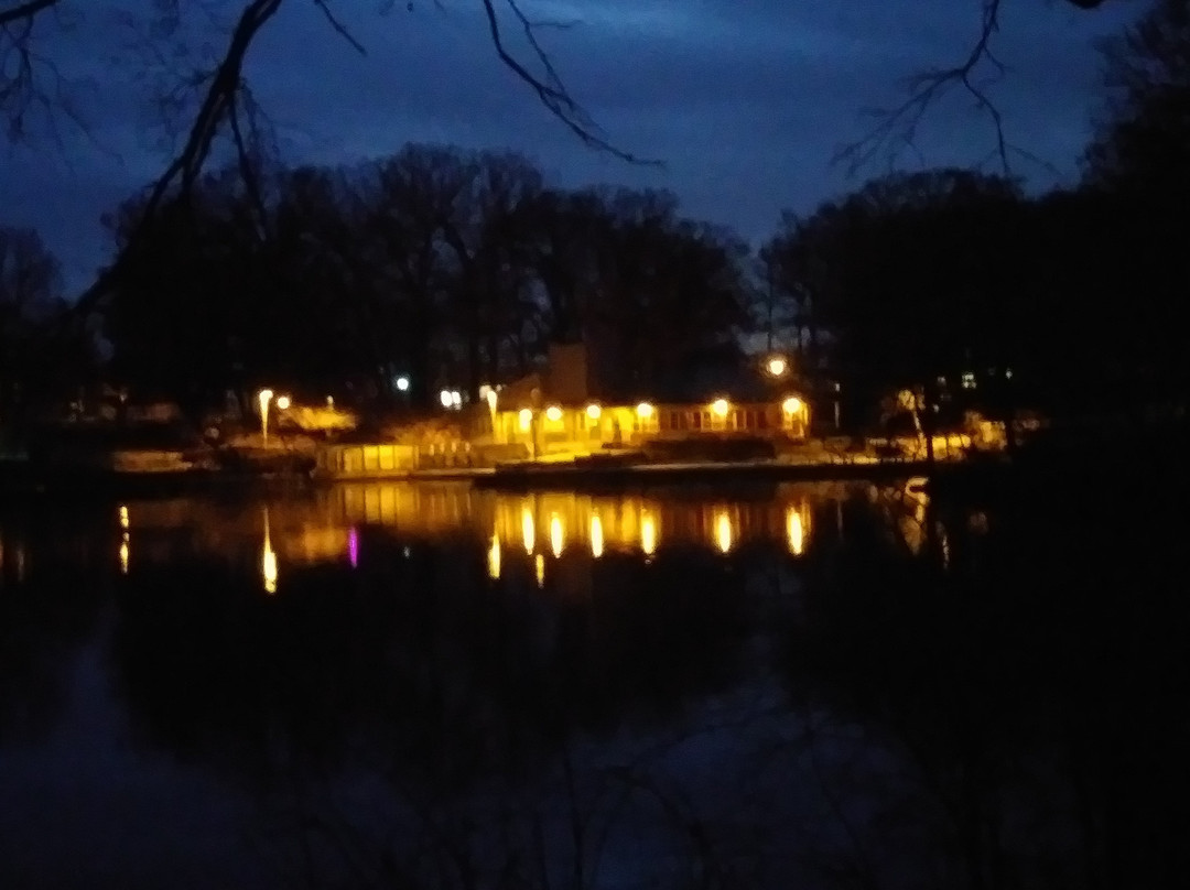 Crystal Lake Park - Lake House-厄巴纳必去景点