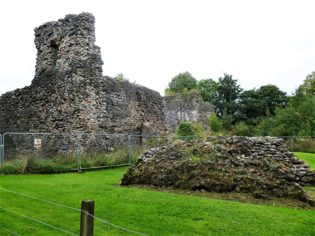 Lochmaben Castle景点图片