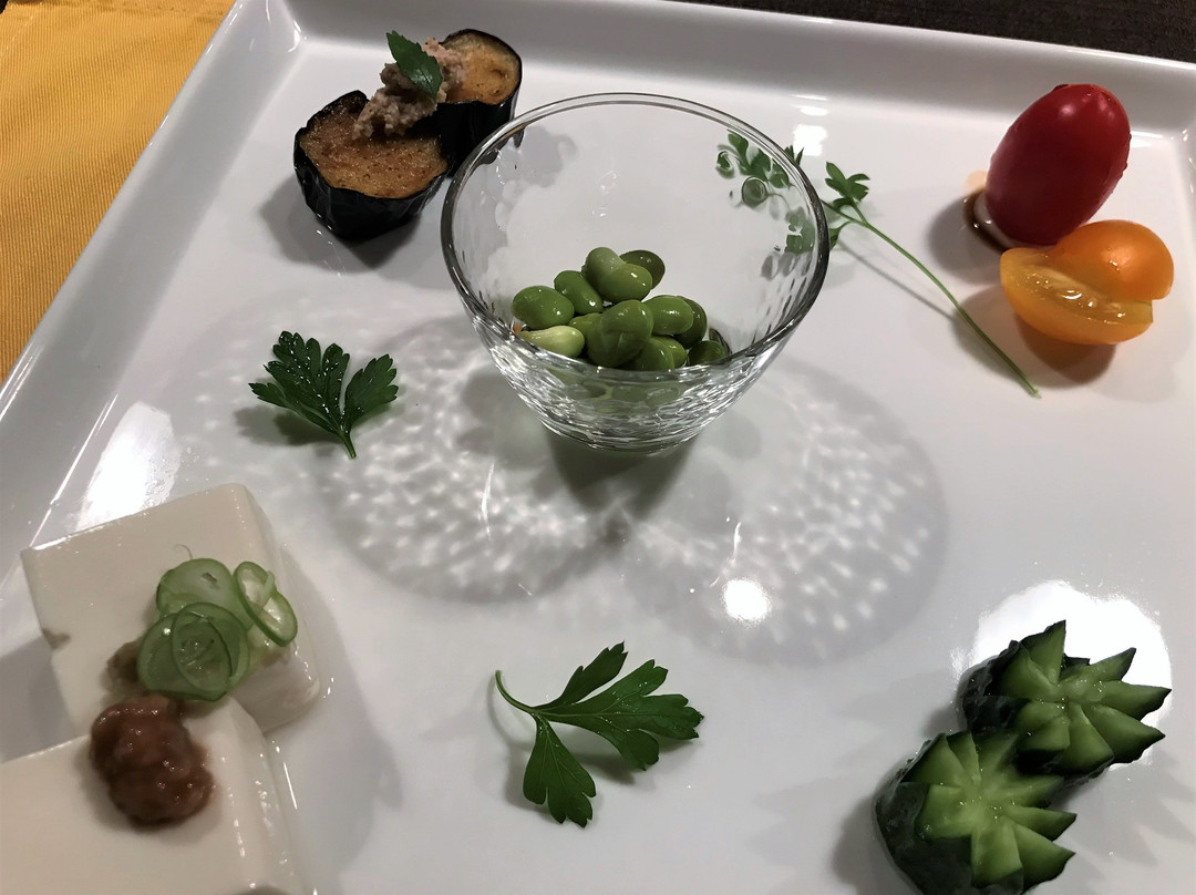 彭浦金纳趣洛旅馆主图